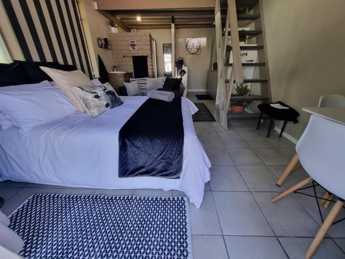 Angel 8 Airbnb Apartment 2 Robertson Exterior foto